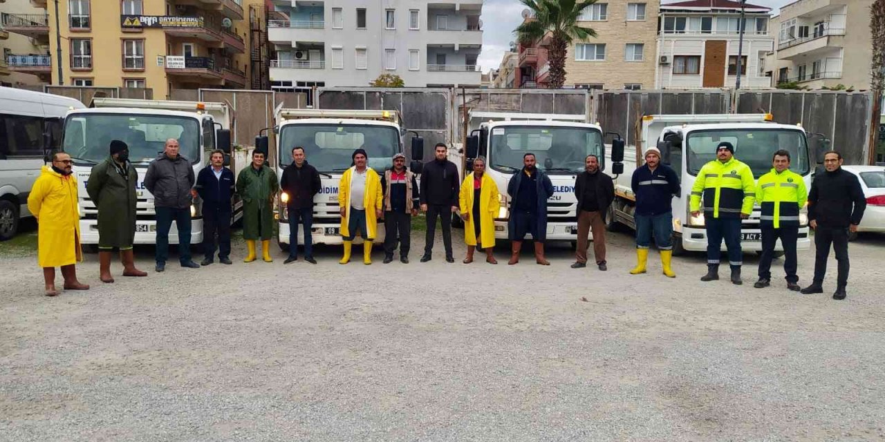 Yağış ve fırtınaya karşı Didim Belediyesi teyakkuza geçti