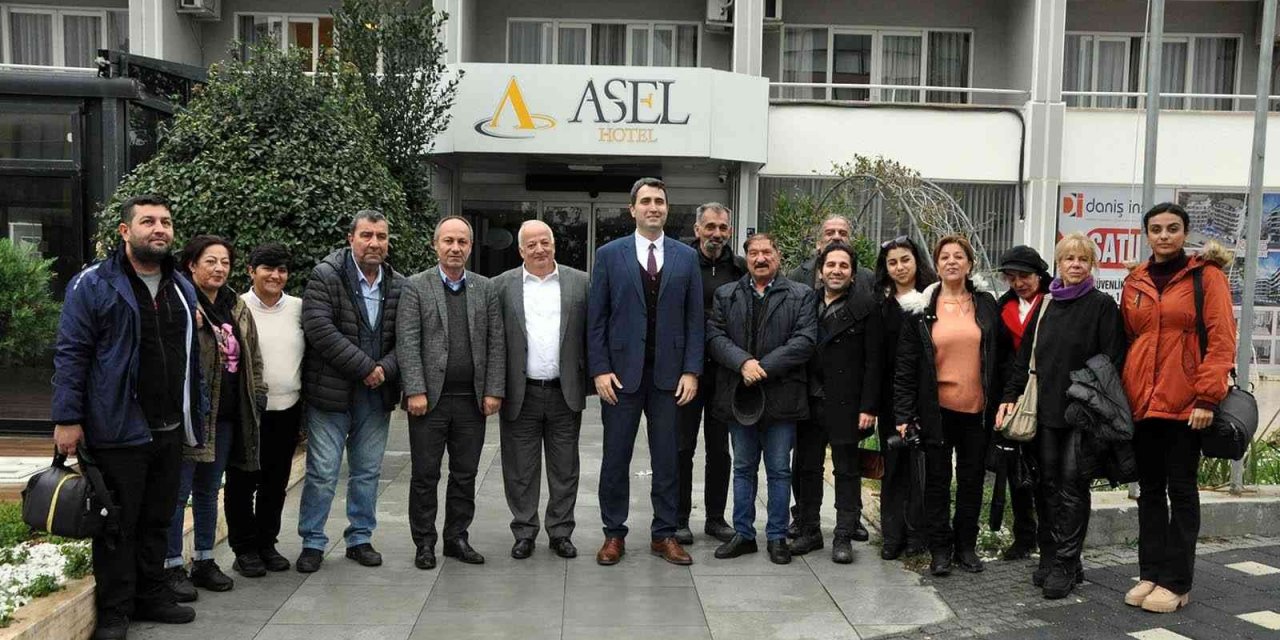 Didim Kaymakamı, ilçedeki basın mensuplarını kahvaltıda ağırladı