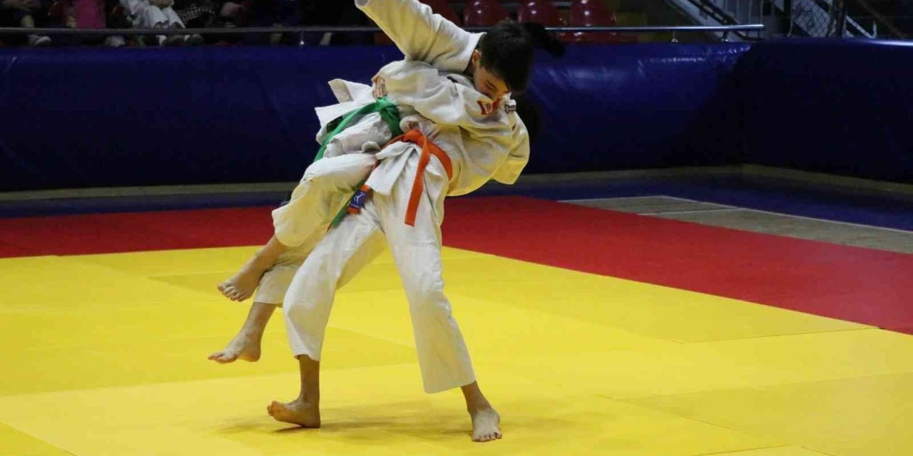 Okul Sporları Futsal, Taekwondo ve Judo Müsabakaları tamamlandı