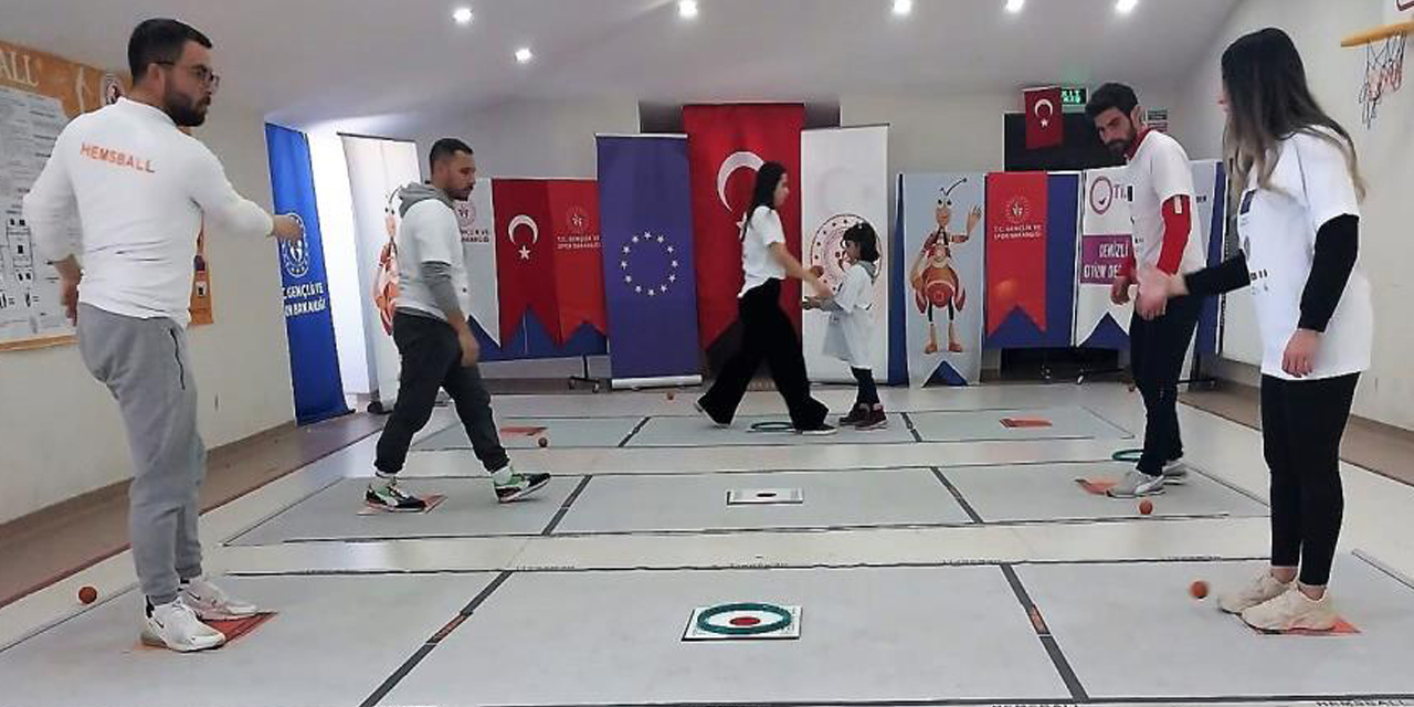 Otizmli çocuklar hemsball ile buluştu