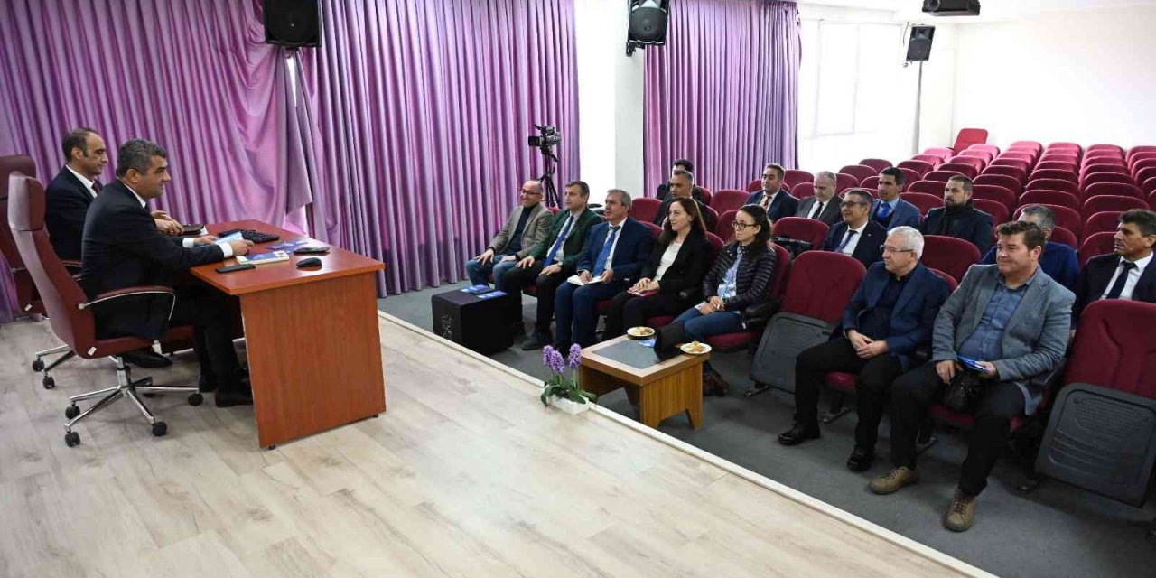 Denizli’de Halk Eğitimi Merkezi müdürleri 2023 yılı için toplandı