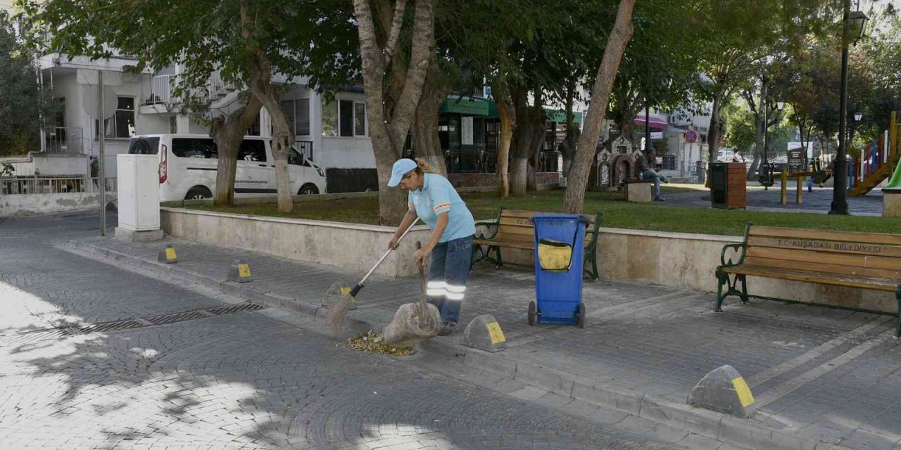 Kuşadası’nda 70 bin ton evsel atık toplandı