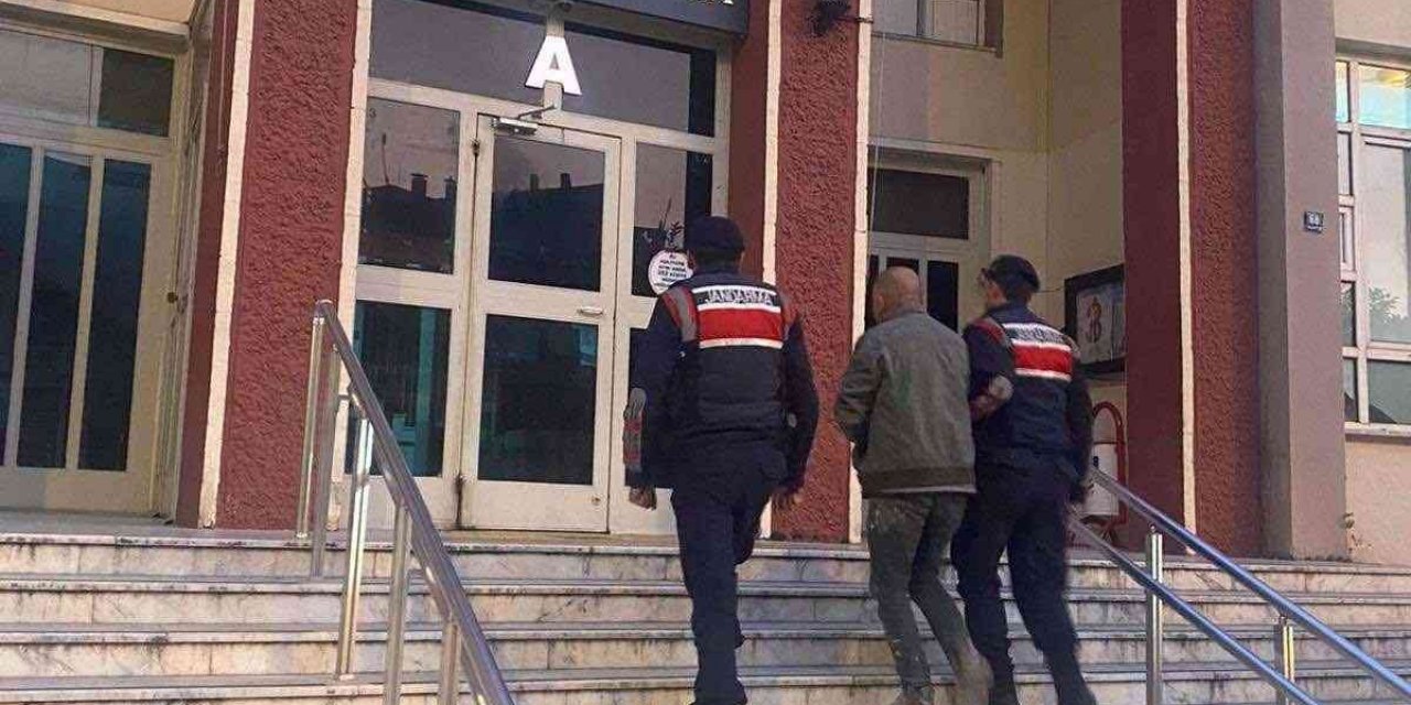 Aydın’da Jandarma 4 aranan şahsı yakaladı