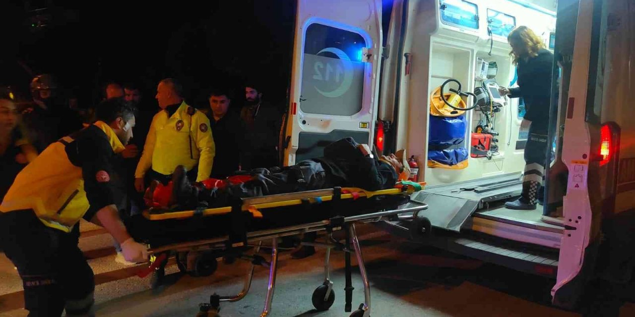 Otomobilin çarptığı yaya ağır yaralandı, alkollü sürücü gözaltında