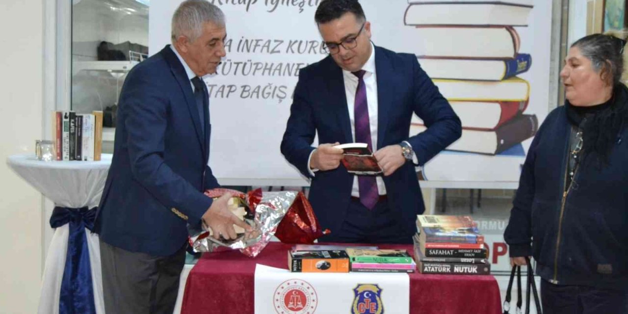 Manisa’da “Kitap iyileştirir” kampanyası başladı