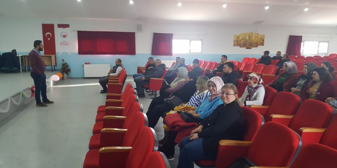 Eğitim kurumlarında görev yapan yardımcı personele ’Öfke ve Stres Yönetimi Semineri’ verildi