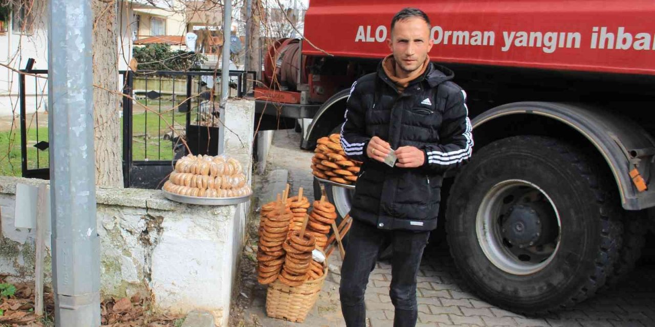 Fırsatçı simitçi