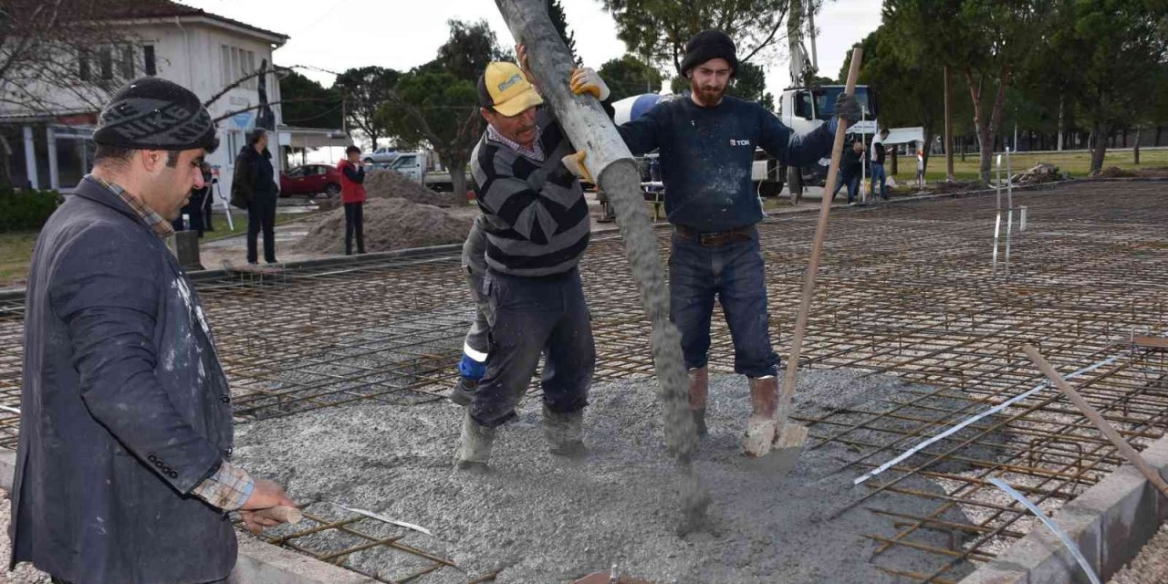 Şehzadeler Belediyesi 2023 projelerinde ilk temeli attı