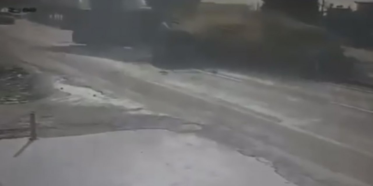 İzmir’de tır ile kamyonun çarpıştığı feci kaza kamerada