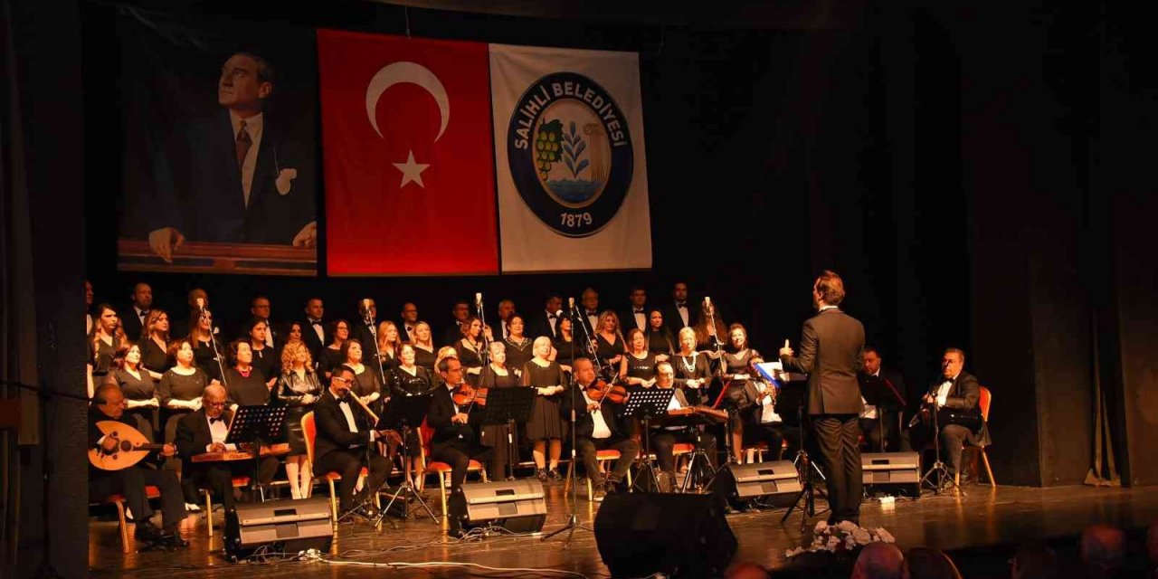 Salihli’de ‘Ustalara Saygı’ konseri