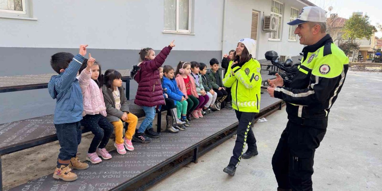 Aydın’da 17 anasınıfı öğrencisi “trafik dedektifi” oldu