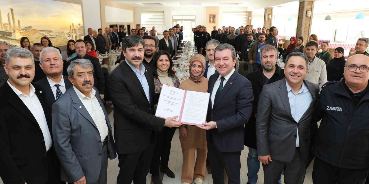 Bergama’da sözleşme sevinci