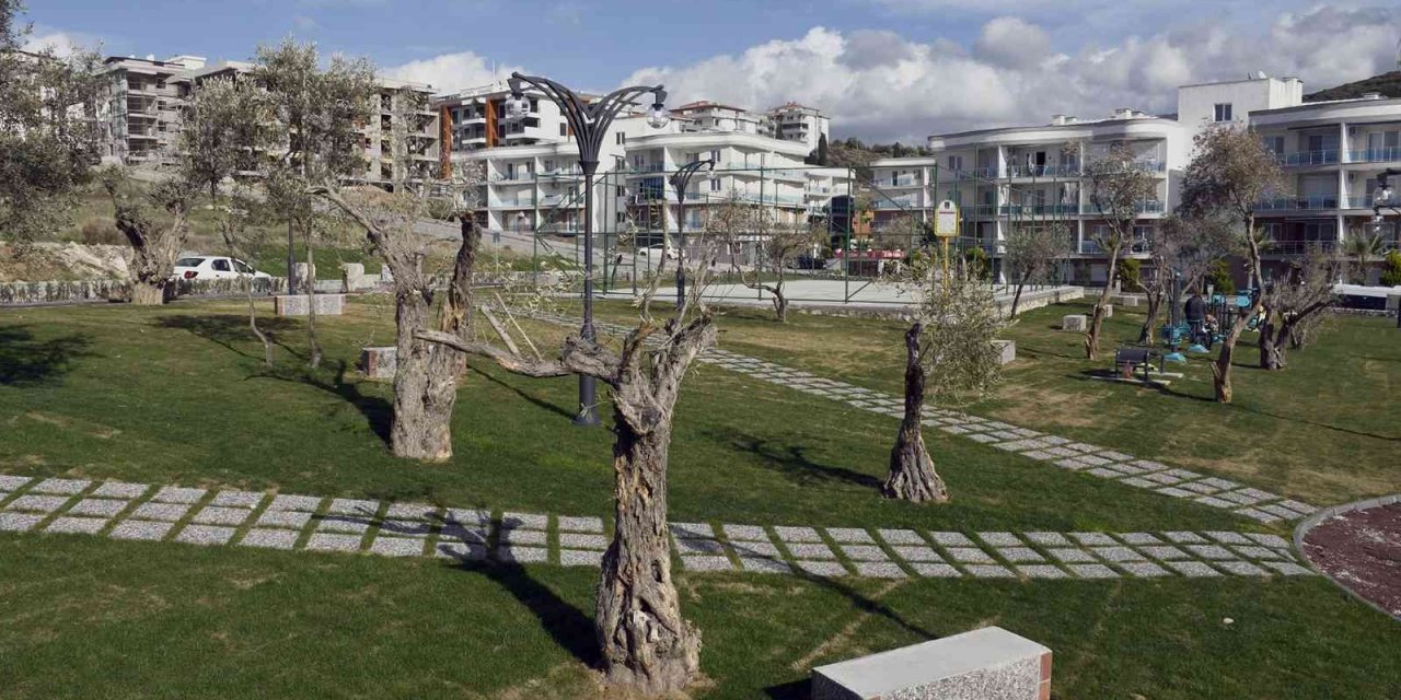 Kuşadası 4 bin 200 metrekare daha yeşil alana kavuşuyor