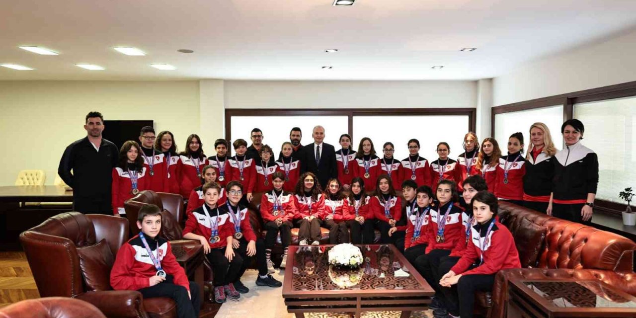 Denizlili madalya avcılarından büyük başarı