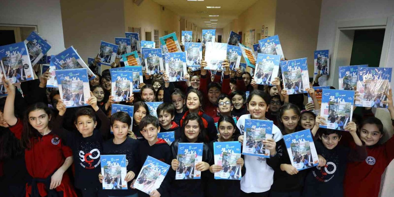 Denizlili çocuklara karne hediyesi