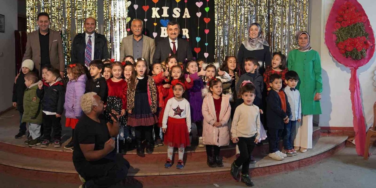 Kur’an Kursu öğrencilerinden dönem sonu etkinliği