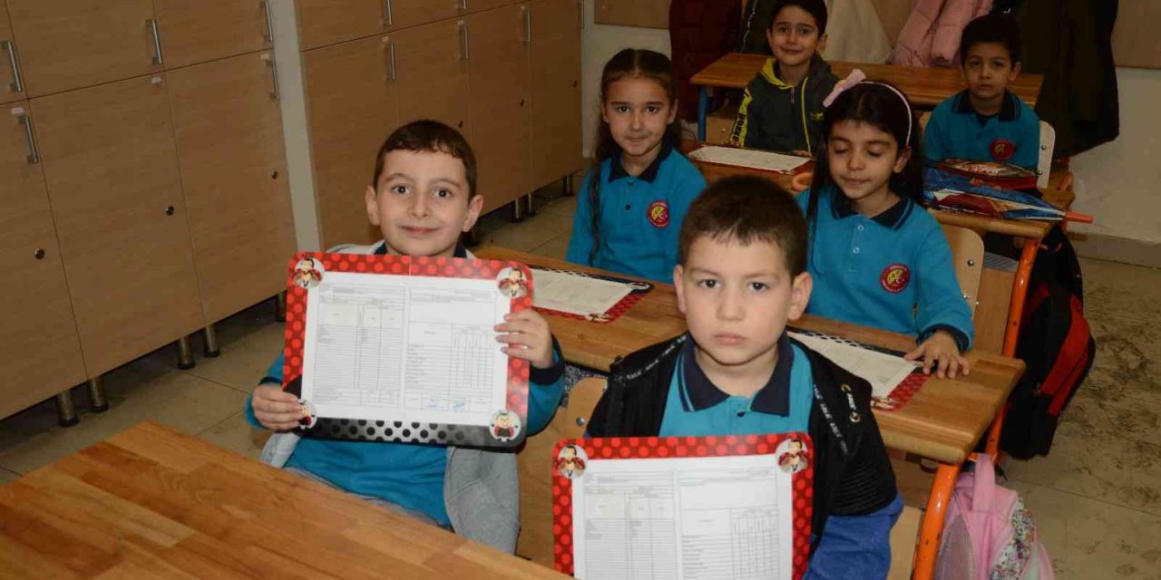 Kırkağaç’ta 6 bin 547 öğrenci karne aldı