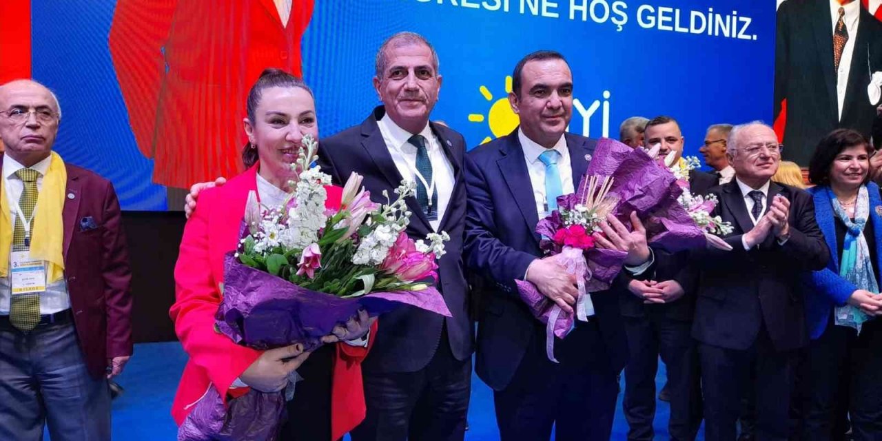 İzmir İYİ Parti yeni başkanını seçti