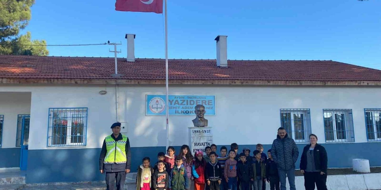 Aydın’da öğrencilere okul servisi eğitimi