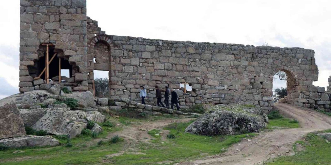 Göl Kalesi ‘Herakleie’ ilgi odağı