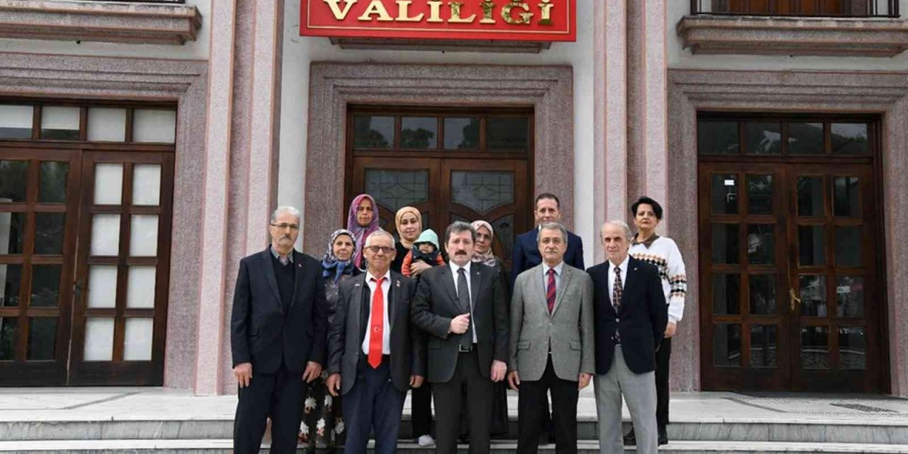 Şehit Aileleri ve Gazilerden Vali Tavlı’ya ziyaret