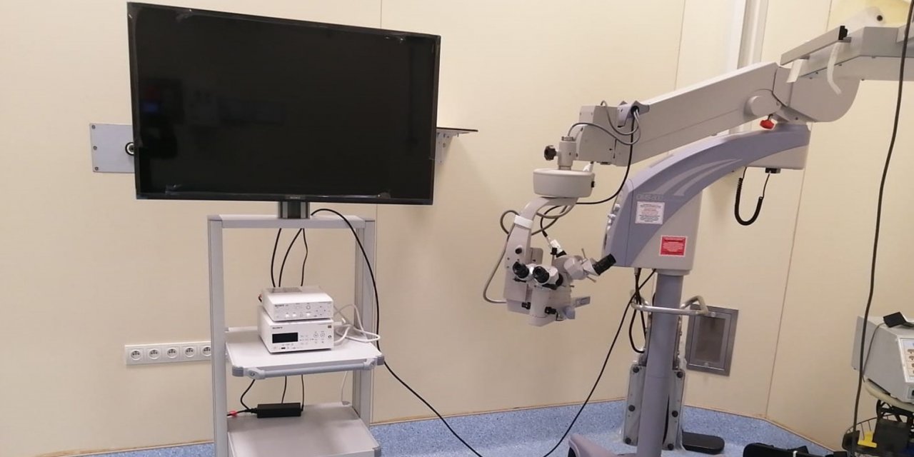 Nazilli Devlet Hastanesi’nde göz ameliyat mikroskobu hizmete sunuldu