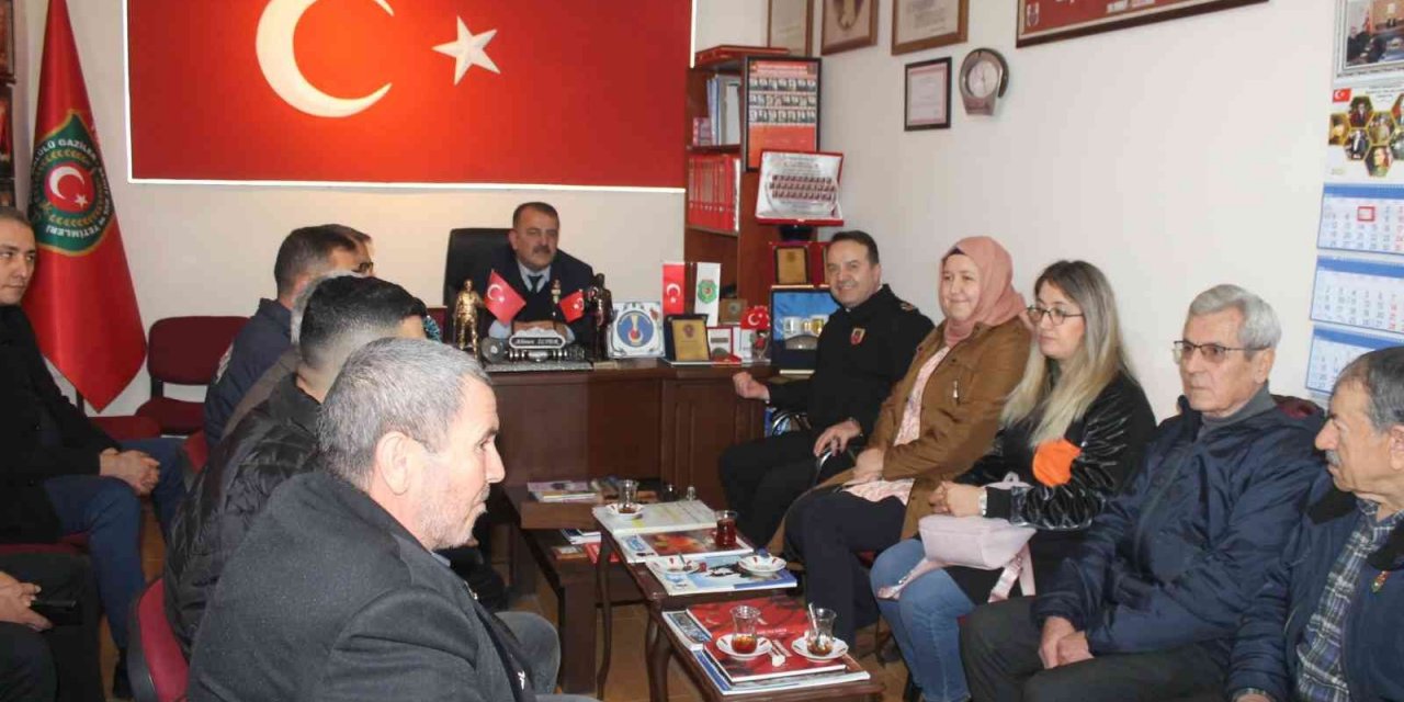 Tuğgeneral Zafer Tombul, Turgutlu’da şehit aileleri ve gazilerle bir araya geldi