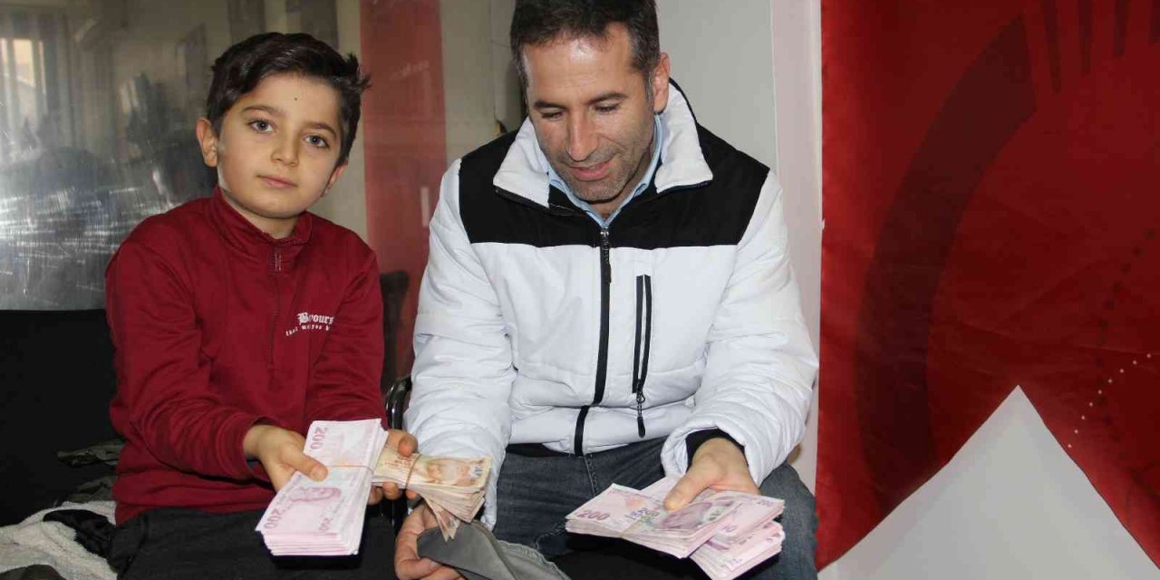 Televizyonda izlerken inanamadığı olay başına geldi