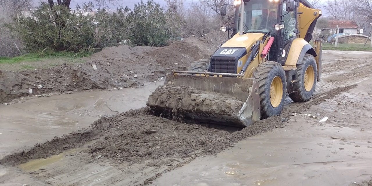 Efeler Belediyesi ekipleri olumsuzluklara anında müdahale etti