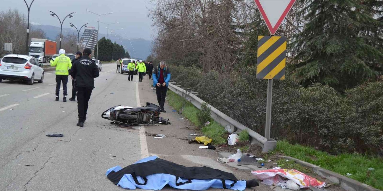 Manisa’da kamyonetin çarptığı elektrikli bisikletin sürücüsü öldü