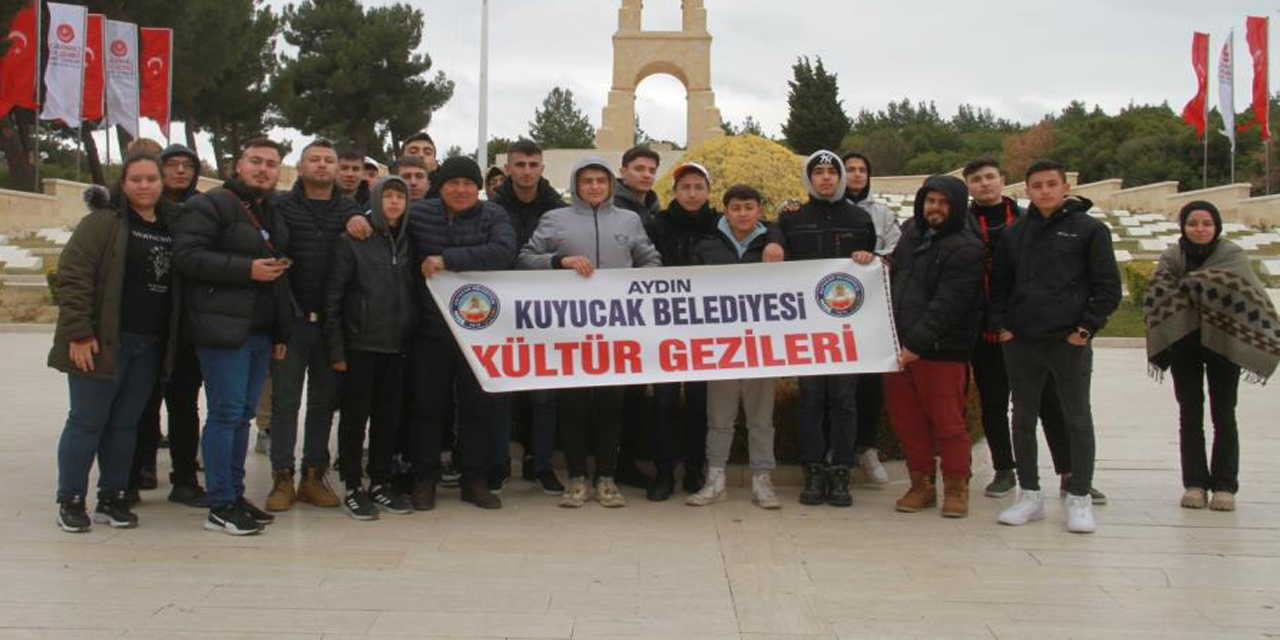 Kuyucak Belediyesi ilçedeki gençleri Çanakkale ile buluşturdu