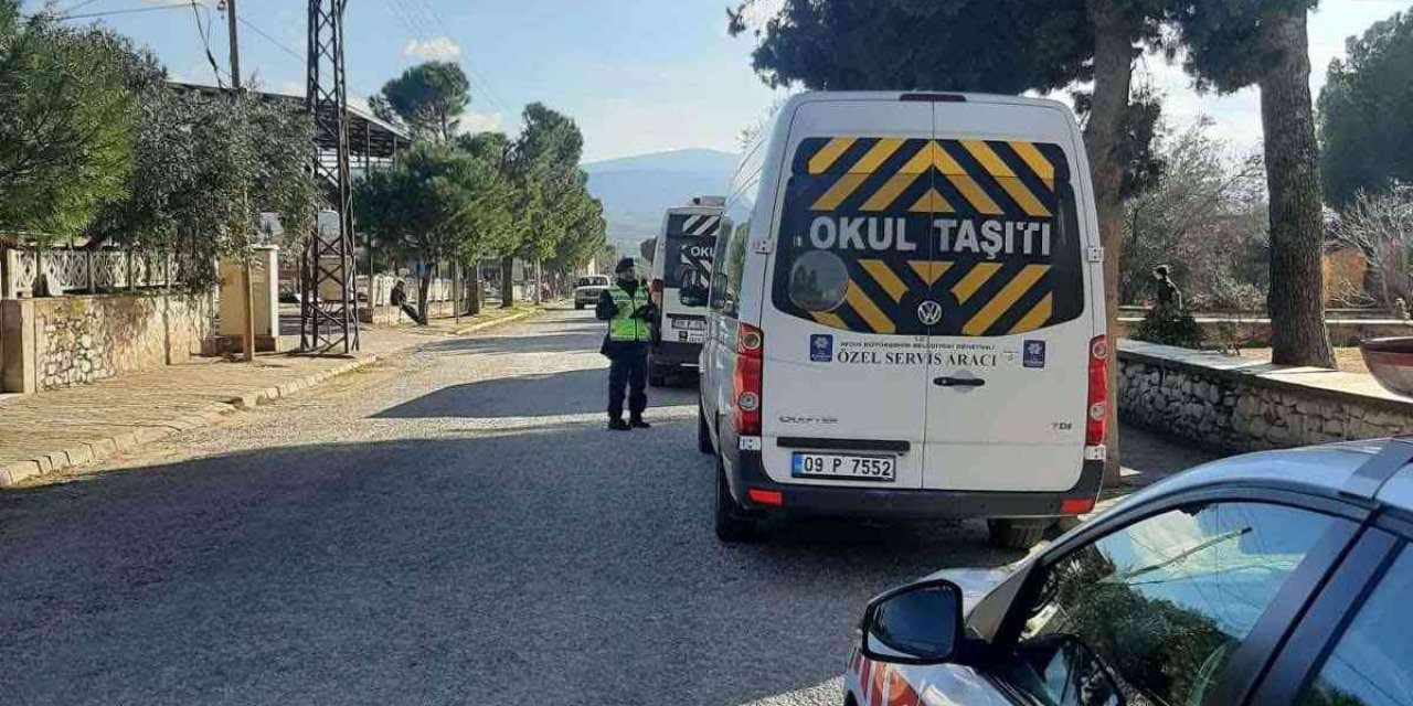 Jandarma, 21 okul servisini denetledi