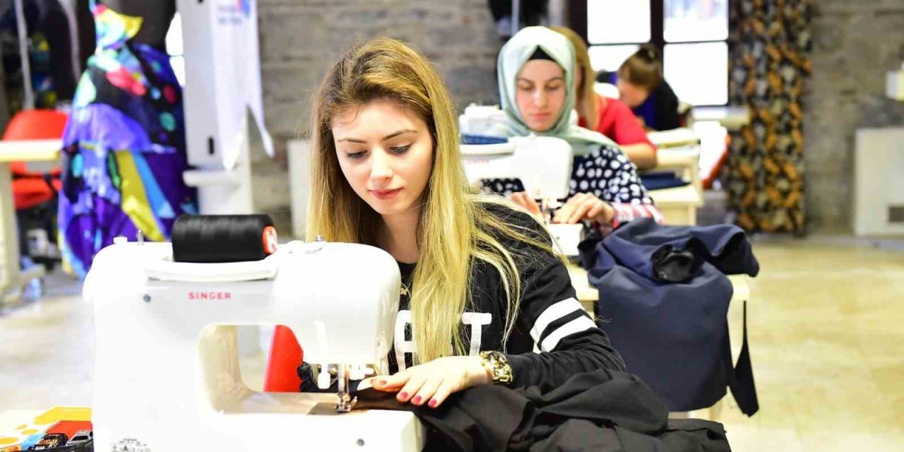 Altın iğne projesiyle kadınlara istihdam garantisi