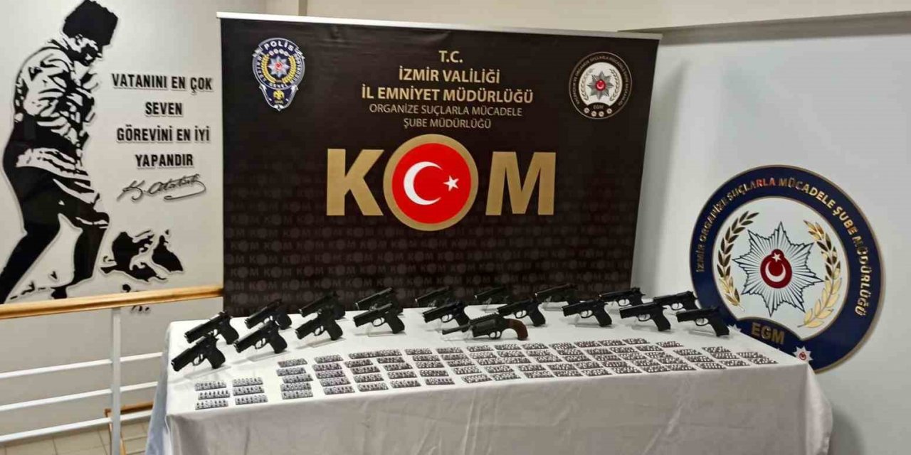 İzmir polisinden yasa dışı silah ticareti operasyonu