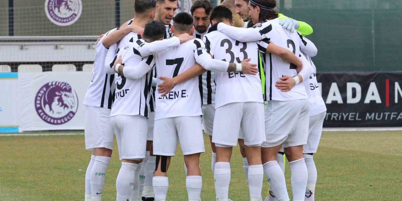 Altay, 4 maç sonra puanla tanıştı