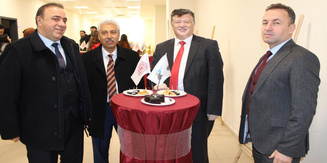 Edebiyat Kampı, Aydın’ın ev sahipliği ile başladı