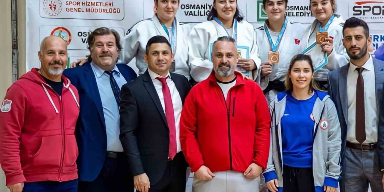 Yunusemre’nin ümitleri Osmaniye’de Manisa’nın gururu oldu