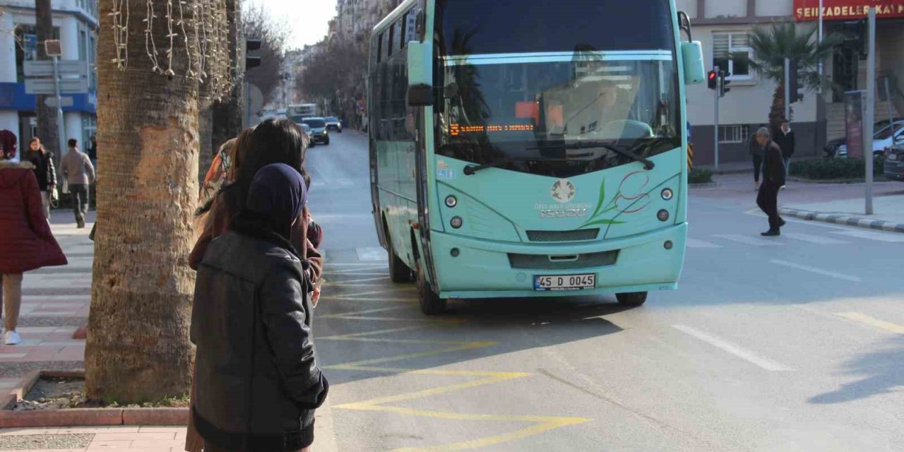 Manisa’da toplu taşıma ve taksi ücretlerine yüzde 30 zam