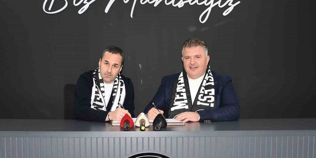 Manisa FK, Teknik Direktör Yalçın Koşukavak ile sözleşme imzaladı