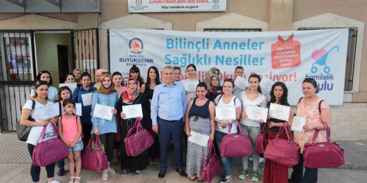 Hamilelik okulu ve evlilik okulu kayıtları sürüyor