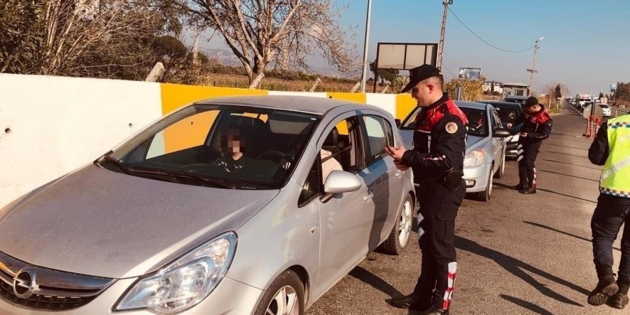 Aydın’da araç sürücüleri ‘şiddet’e karşı bilgilendirildi