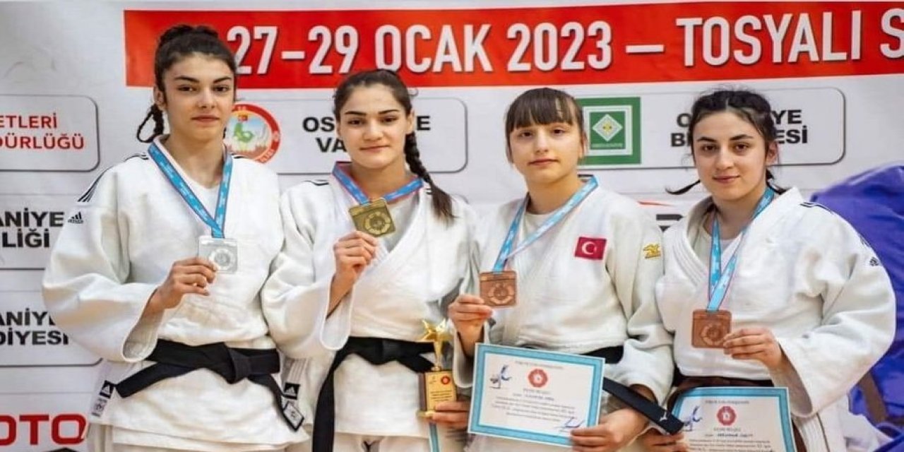 Salihlili judocular, Osmaniye’de derece yaptı