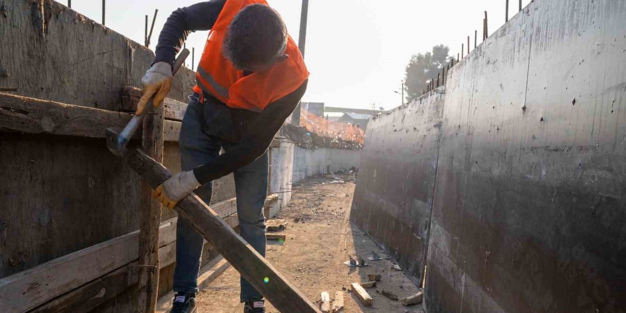 İZSU’dan Karabağlar’a 7 km’lik yağmur suyu hattı