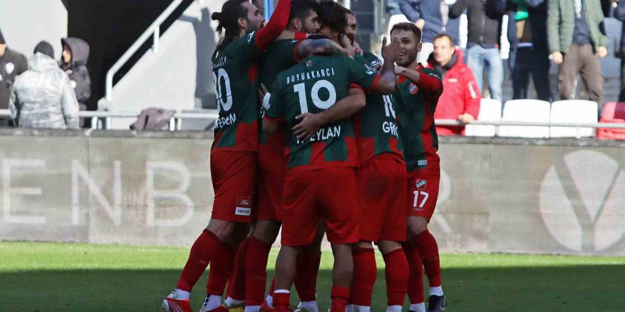 Karşıyaka, zirveye yaklaşmak istiyor