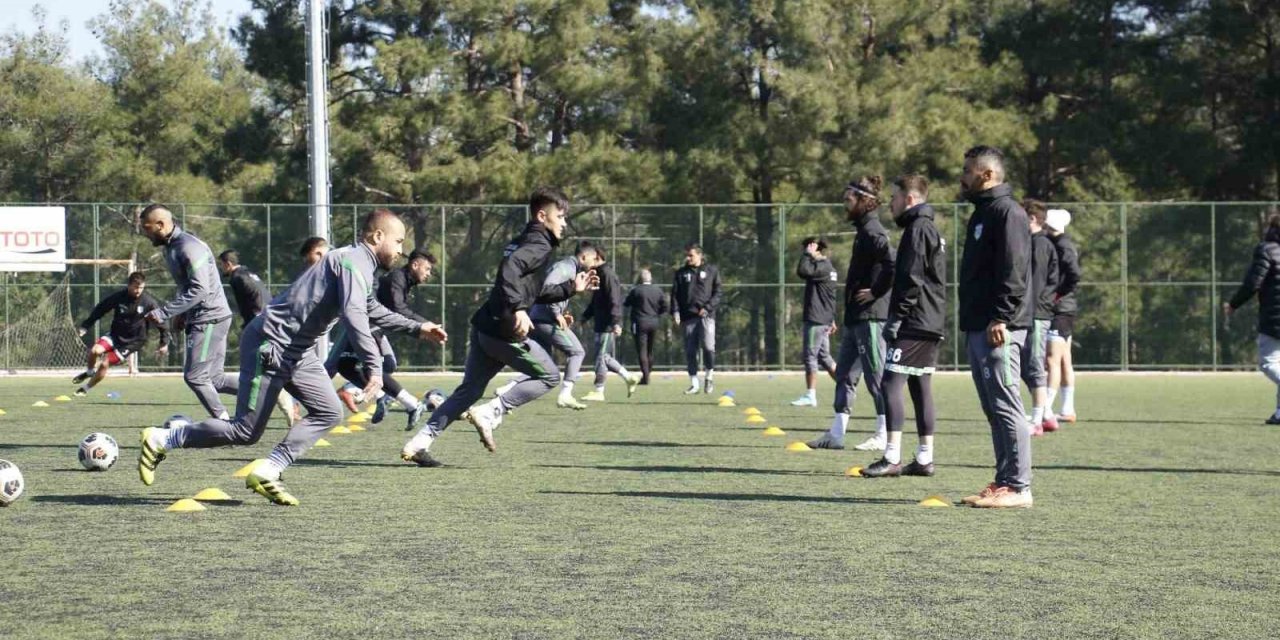 Yeşilçınar kritik maça 3 puan parolasıyla hazırlanıyor