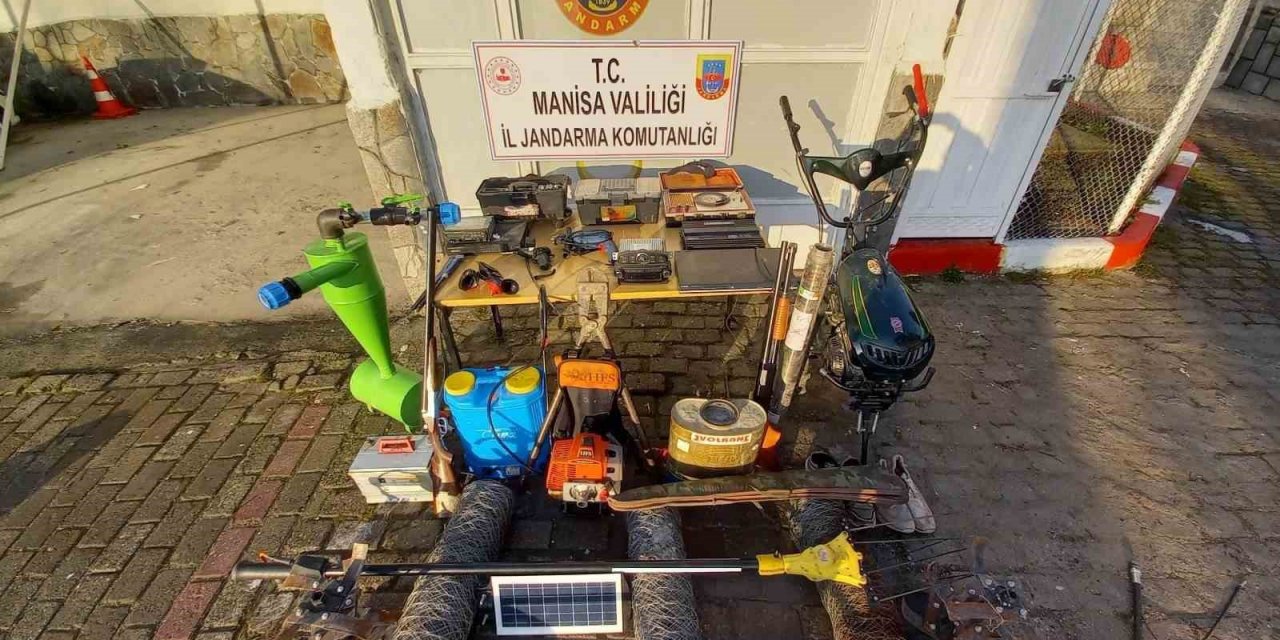 Kırkağaç’taki hırsızlık olaylarının şüphelileri İzmir’de yakalandı