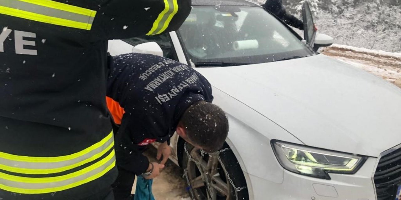 Manisa Büyükşehir Belediyesinden karla mücadele çalışması