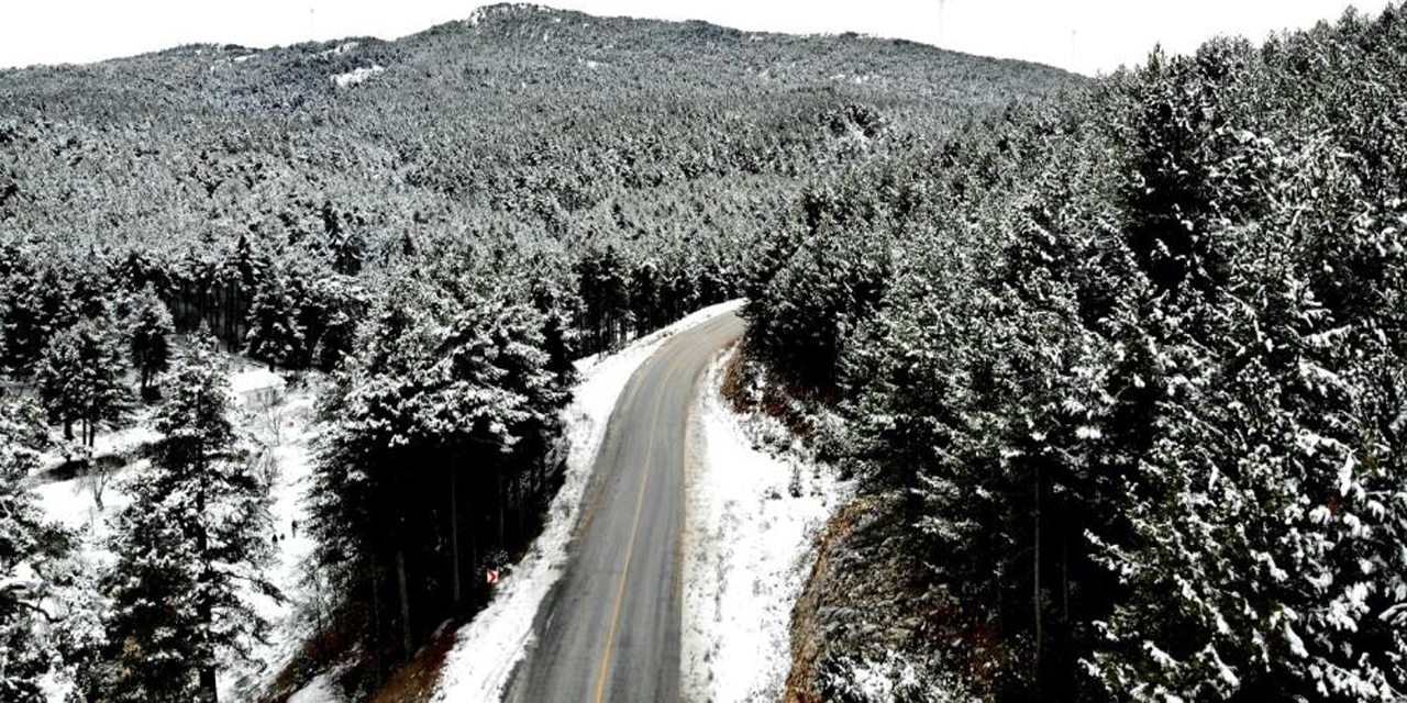 Muğla’da kartpostallık kar manzarası