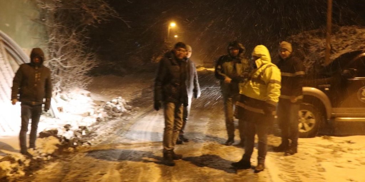 Başkan Özcan iş makinalarını ve ekipleri seferber etti