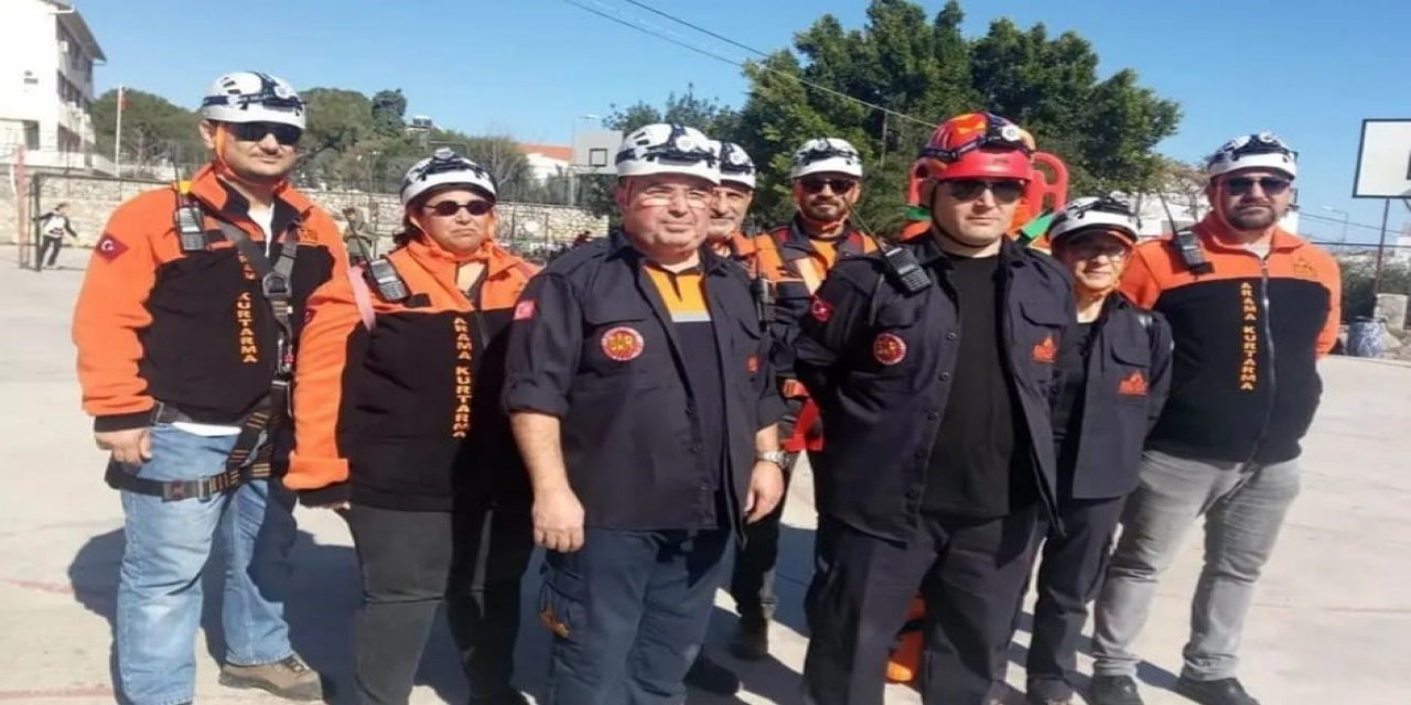 Datça’dan 17 kişilik ekip deprem bölgesi için yola çıktı